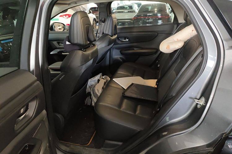 Used Nissan ARIYA 2022 Two-Wheel Drive Long-Range Version Left Rear Seat