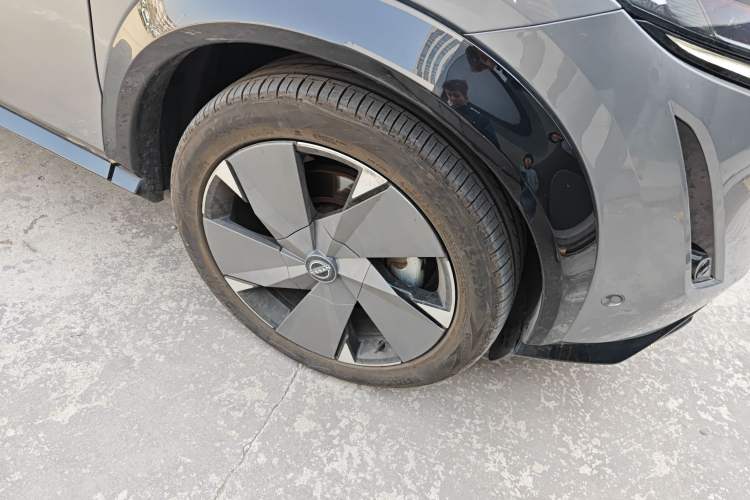 Used Nissan ARIYA 2022 Four-Wheel-Drive High-Performance Top-Tier Model Right Front Wheel Hub