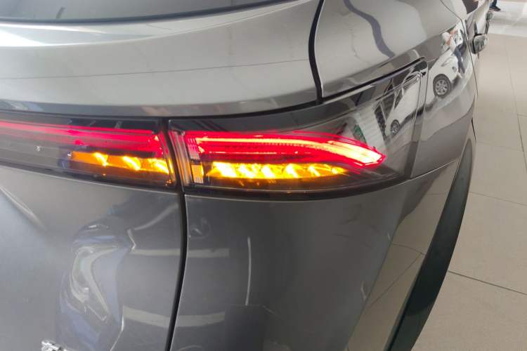 Used Nissan ARIYA 2022 Four-Wheel-Drive High-Performance Top-Tier Model Right Rear Taillight