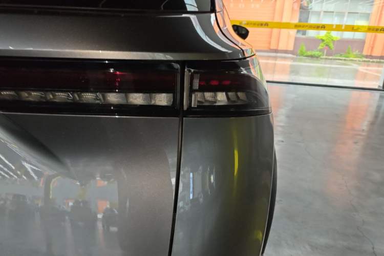 Used Nissan ARIYA 2022 Four-Wheel-Drive High-Performance Top-Tier Model Right Rear Taillight