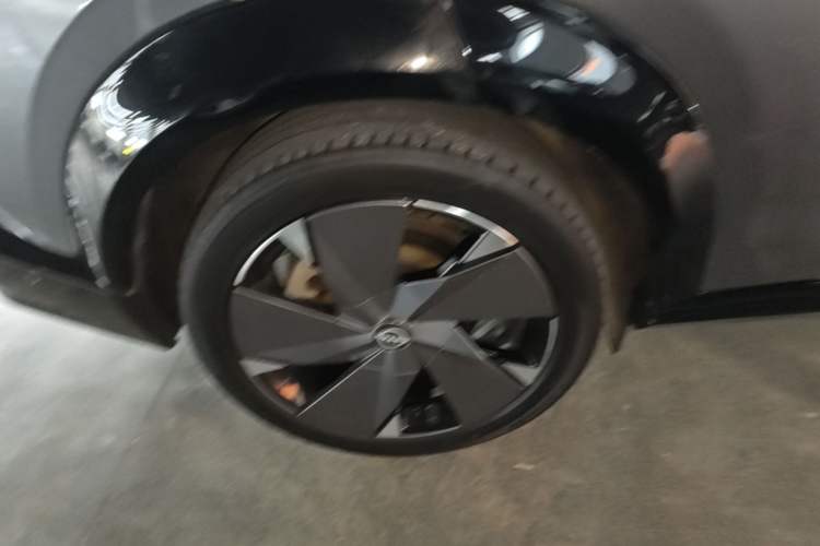 Used Nissan ARIYA 2022 Four-Wheel-Drive High-Performance Top-Tier Model Right Rear Wheel Hub