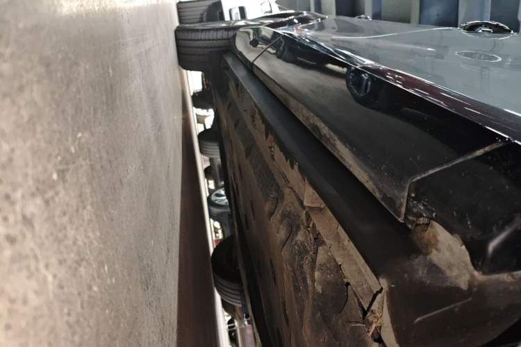 Used Nissan ARIYA 2022 Two-Wheel Drive Long Range Top-Tier Version Right Side Sill
