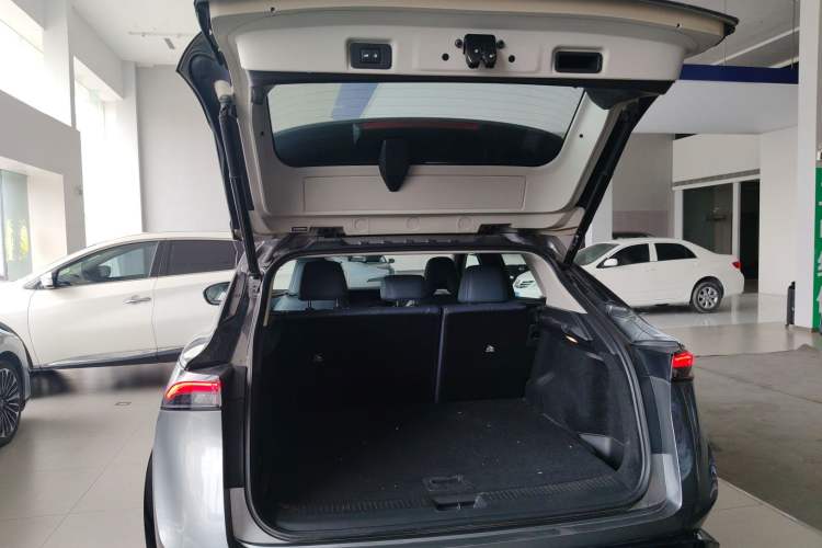 Used Nissan ARIYA 2022 Four-Wheel-Drive High-Performance Top-Tier Model Trunk