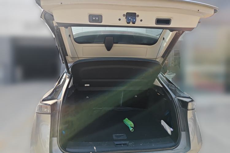 Used Nissan ARIYA 2022 Four-Wheel-Drive High-Performance Top-Tier Model Trunk