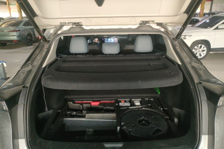 Used Nissan ARIYA 2022 Four-Wheel-Drive High-Performance Top-Tier Model Trunk