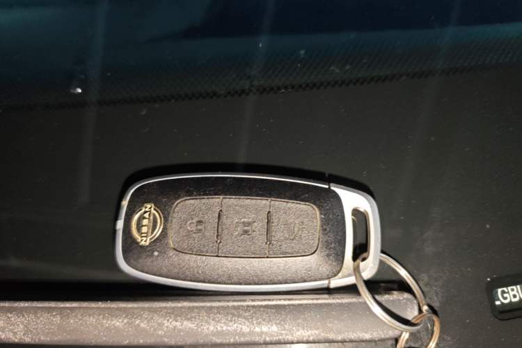 Used Nissan ARIYA 2022 Four-Wheel-Drive High-Performance Top-Tier Model Vehicle Key