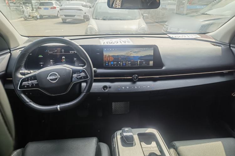 Used Nissan ARIYA 2022 Two-Wheel Drive Long-Range Version Interior 2