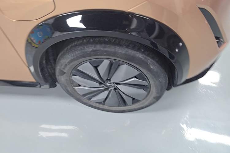 Used Nissan ARIYA 2022 Two-Wheel Drive Long Range Top-Tier Version Right Front Wheel Hub