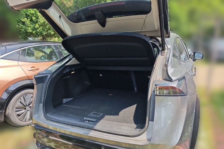 Used Nissan ARIYA 2022 Four-Wheel-Drive High-Performance Top-Tier Model Trunk