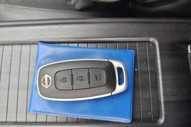 Used Nissan ARIYA 2022 Two-Wheel Drive Long Range Top-Tier Version Interior 1