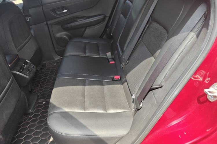 Used Nissan ARIYA 2022 Two-Wheel Drive Long Range Top-Tier Version Interior 4