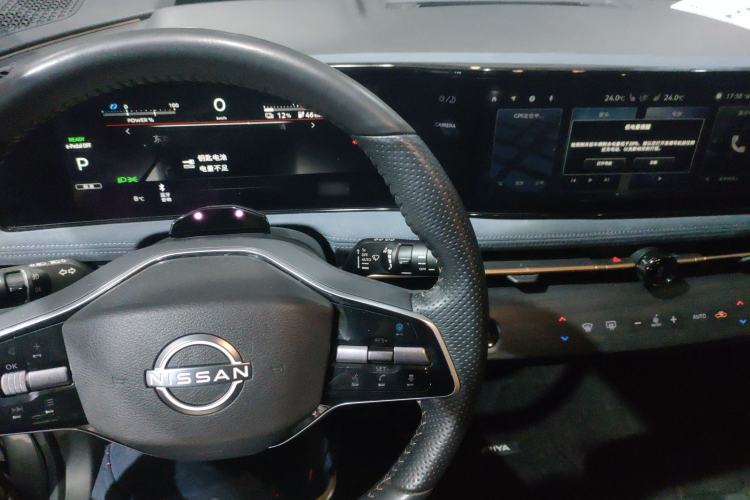 Used Nissan ARIYA 2022 Four-Wheel-Drive High-Performance Top-Tier Model Center Console
