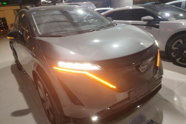 Used Nissan ARIYA 2022 Four-Wheel-Drive High-Performance Top-Tier Model Front Right 45 Deg