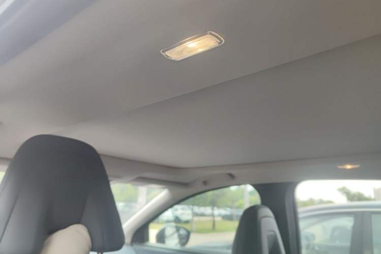 Used Nissan ARIYA 2022 Four-Wheel-Drive High-Performance Top-Tier Model Headliner