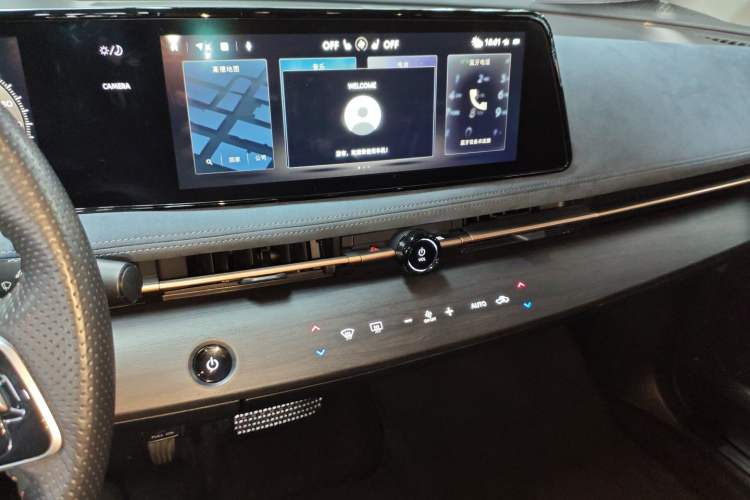 Used Nissan ARIYA 2022 Four-Wheel-Drive High-Performance Top-Tier Model Audio And AC Panel