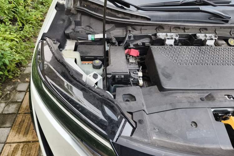 Used Nissan ARIYA 2022 Four-Wheel-Drive High-Performance Top-Tier Model Engine Bay Right