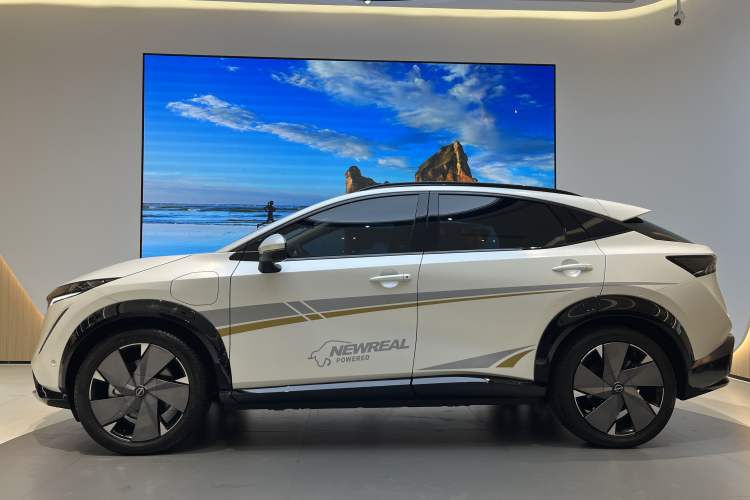 Used Nissan ARIYA 2022 Four-Wheel-Drive High-Performance Top-Tier Model Exterior 5
