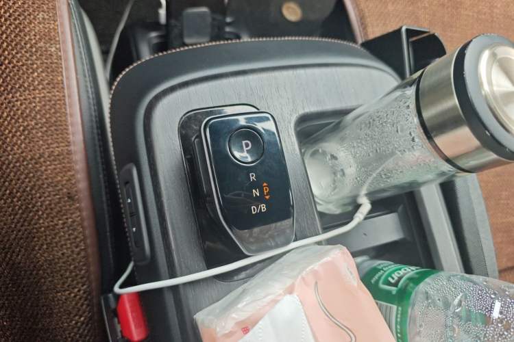 Used Nissan ARIYA 2022 Four-Wheel Drive High-Performance Version Gear Lever