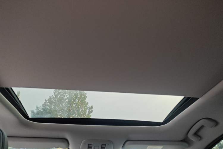 Used Nissan ARIYA 2022 Two-Wheel Drive Long Range Top-Tier Version Headliner