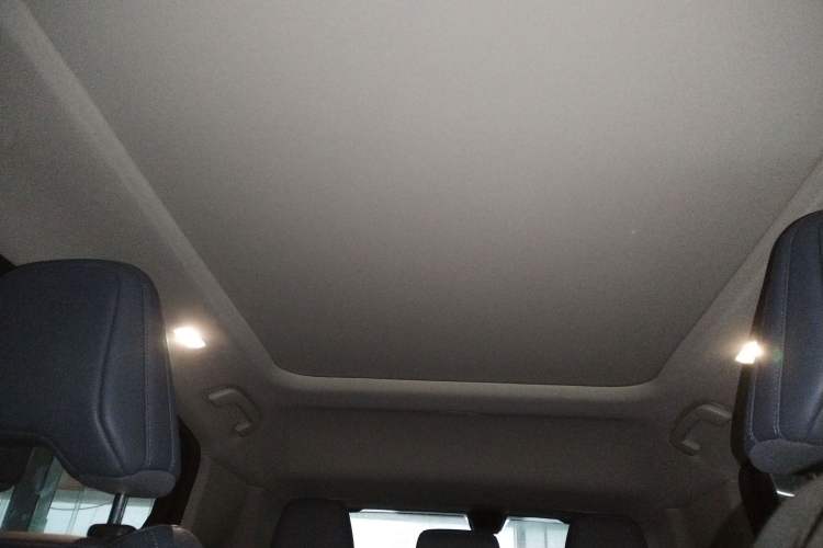 Used Nissan ARIYA 2022 Four-Wheel-Drive High-Performance Top-Tier Model Headliner