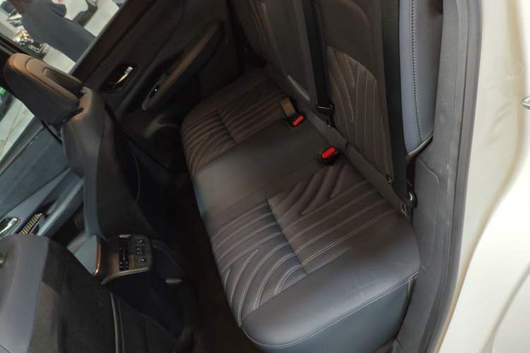 Used Nissan ARIYA 2022 Four-Wheel-Drive High-Performance Top-Tier Model Interior 4