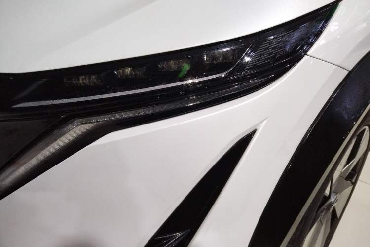 Used Nissan ARIYA 2022 Four-Wheel-Drive High-Performance Top-Tier Model Left Front Headlight