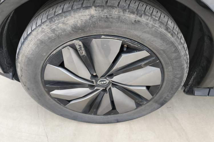 Used Nissan ARIYA 2022 Two-Wheel Drive Long Range Top-Tier Version Left Front Wheel Hub