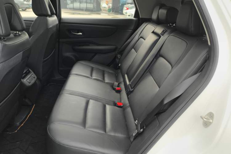 Used Nissan ARIYA 2022 Two-Wheel Drive Long Range Top-Tier Version Left Rear Seat