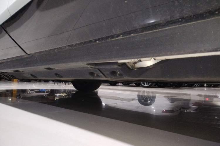 Used Nissan ARIYA 2022 Four-Wheel-Drive High-Performance Top-Tier Model Left Side Sill