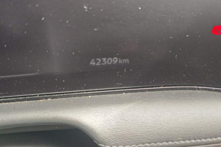 Used Nissan ARIYA 2022 Four-Wheel Drive High-Performance Version Odometer Close Up