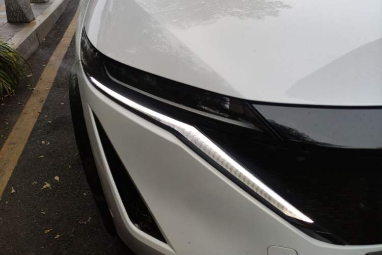 Used Nissan ARIYA 2022 Four-Wheel-Drive High-Performance Top-Tier Model Right Front Headlight