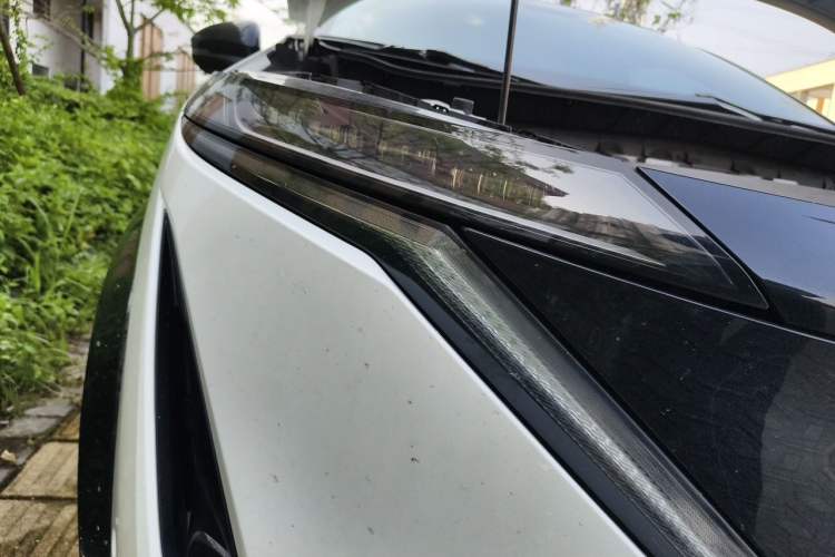 Used Nissan ARIYA 2022 Four-Wheel-Drive High-Performance Top-Tier Model Right Front Headlight
