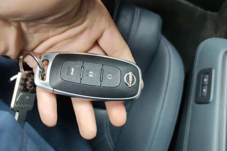 Used Nissan ARIYA 2022 Four-Wheel-Drive High-Performance Top-Tier Model Vehicle Key