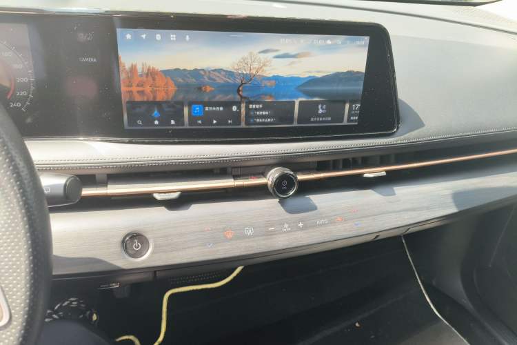 Used Nissan ARIYA 2022 Two-Wheel Drive Long Range Top-Tier Version Audio And AC Panel