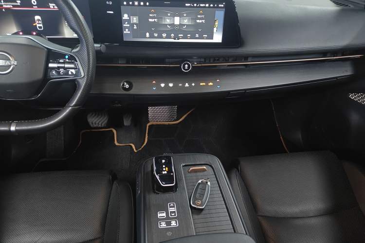 Used Nissan ARIYA 2022 Two-Wheel Drive Long Range Top-Tier Version Audio And AC Panel
