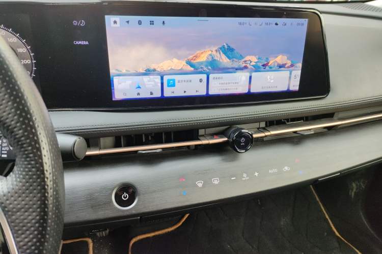 Used Nissan ARIYA 2022 Two-Wheel Drive Long Range Top-Tier Version Audio And AC Panel