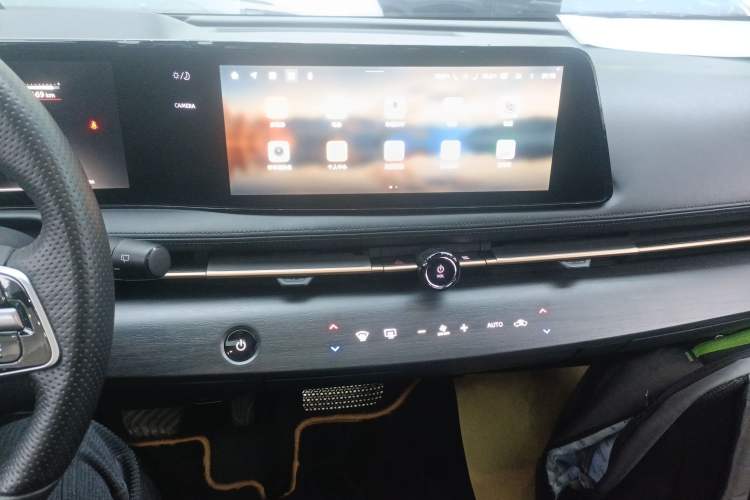 Used Nissan ARIYA 2022 Two-Wheel Drive Long Range Top-Tier Version Audio And AC Panel