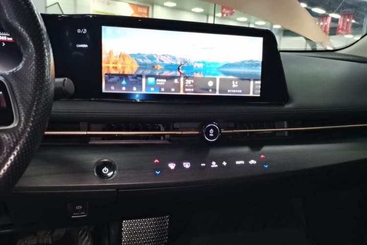 Used Nissan ARIYA 2022 Two-Wheel Drive Long Range Top-Tier Version Audio And AC Panel