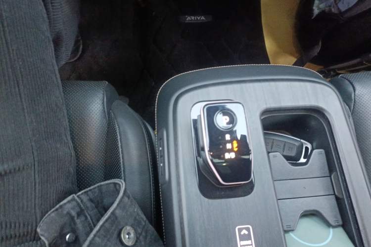 Used Nissan ARIYA 2022 Two-Wheel Drive Long Range Top-Tier Version Gear Lever