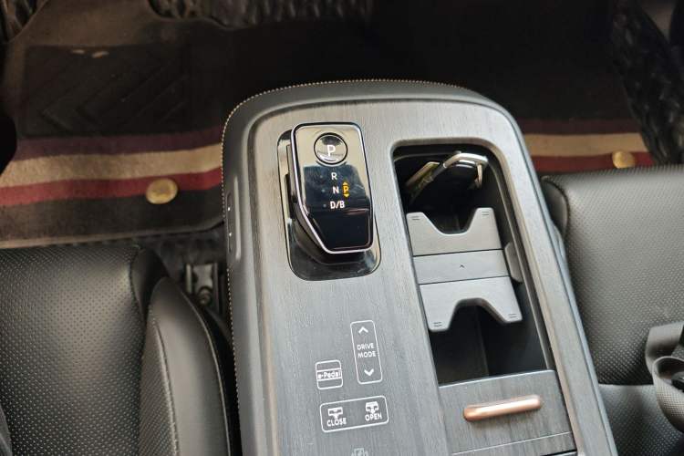 Used Nissan ARIYA 2022 Two-Wheel Drive Long Range Top-Tier Version Gear Lever