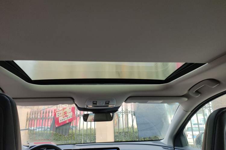 Used Nissan ARIYA 2022 Two-Wheel Drive Long Range Top-Tier Version Headliner