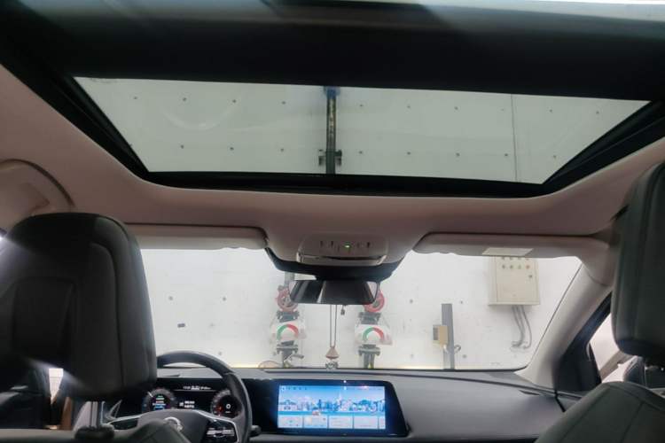 Used Nissan ARIYA 2022 Two-Wheel Drive Long Range Top-Tier Version Headliner