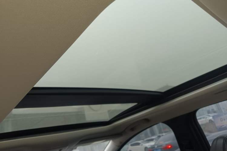 Used Nissan ARIYA 2022 Two-Wheel Drive Long Range Top-Tier Version Headliner