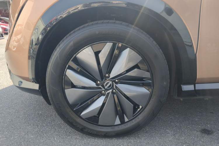 Used Nissan ARIYA 2022 Two-Wheel Drive Long Range Top-Tier Version Left Front Wheel Hub