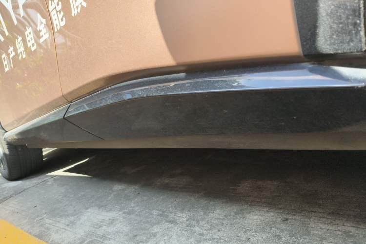 Used Nissan ARIYA 2022 Two-Wheel Drive Long Range Top-Tier Version Left Side Sill