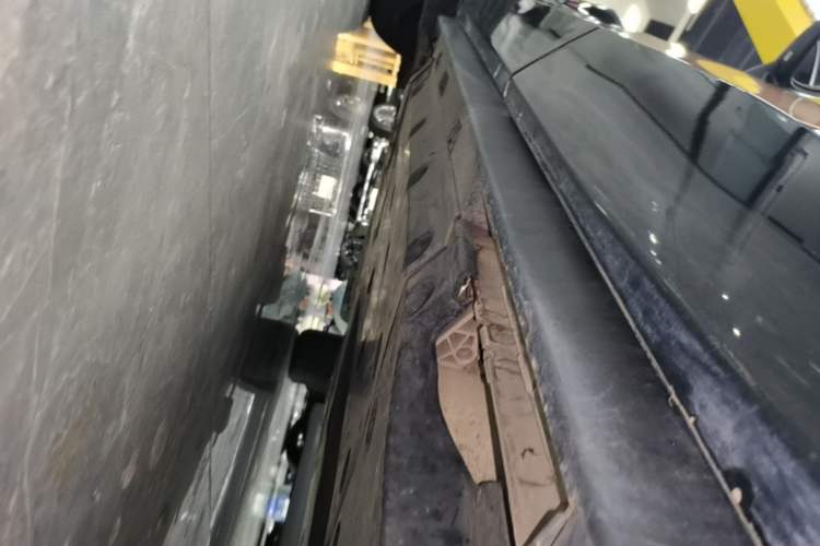 Used Nissan ARIYA 2022 Two-Wheel Drive Long Range Top-Tier Version Left Side Sill