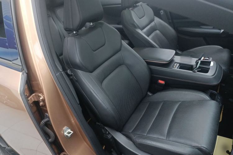 Used Nissan ARIYA 2022 Two-Wheel Drive Long Range Top-Tier Version Right Front Seat