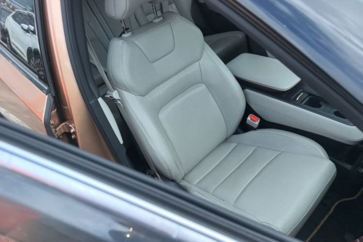 Used Nissan ARIYA 2022 Two-Wheel Drive Long Range Top-Tier Version Right Front Seat