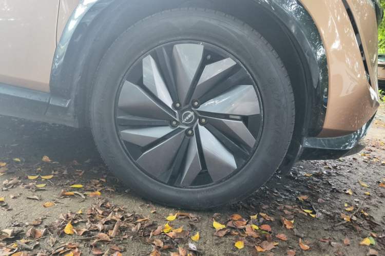 Used Nissan ARIYA 2022 Two-Wheel Drive Long Range Top-Tier Version Right Front Wheel Hub
