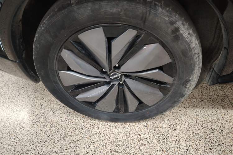 Used Nissan ARIYA 2022 Two-Wheel Drive Long Range Top-Tier Version Right Rear Wheel Hub
